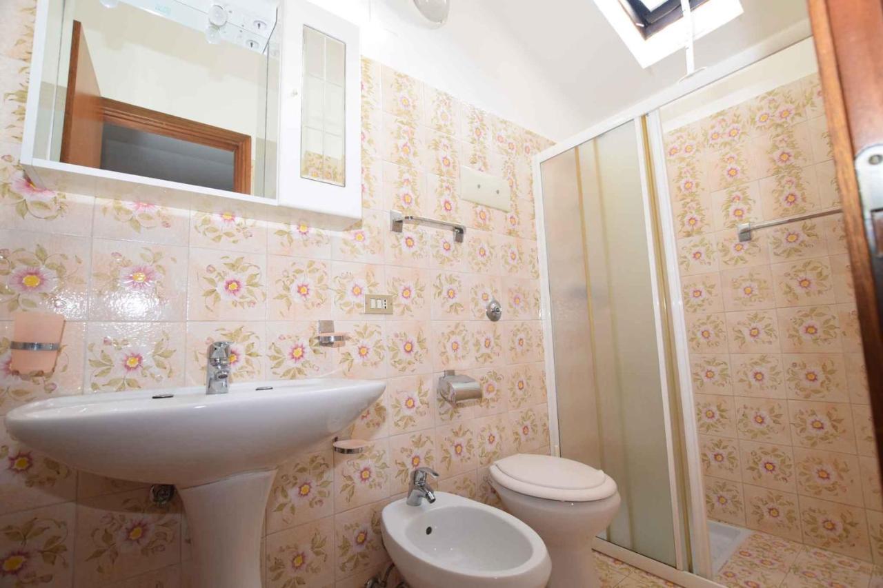 Apartments In Lignano Sabbiadoro 39726 Bagian luar foto