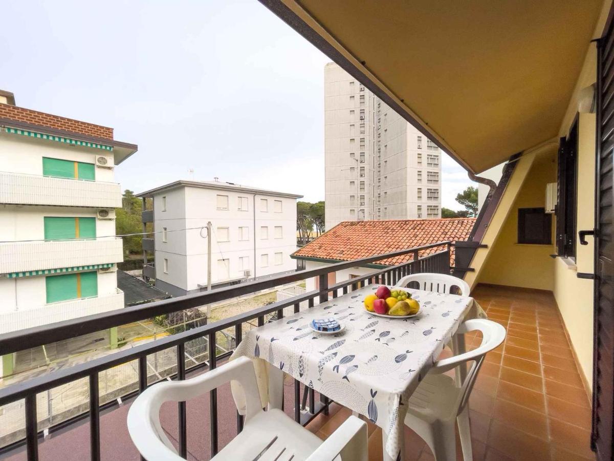 Apartments In Lignano Sabbiadoro 39726 Bagian luar foto